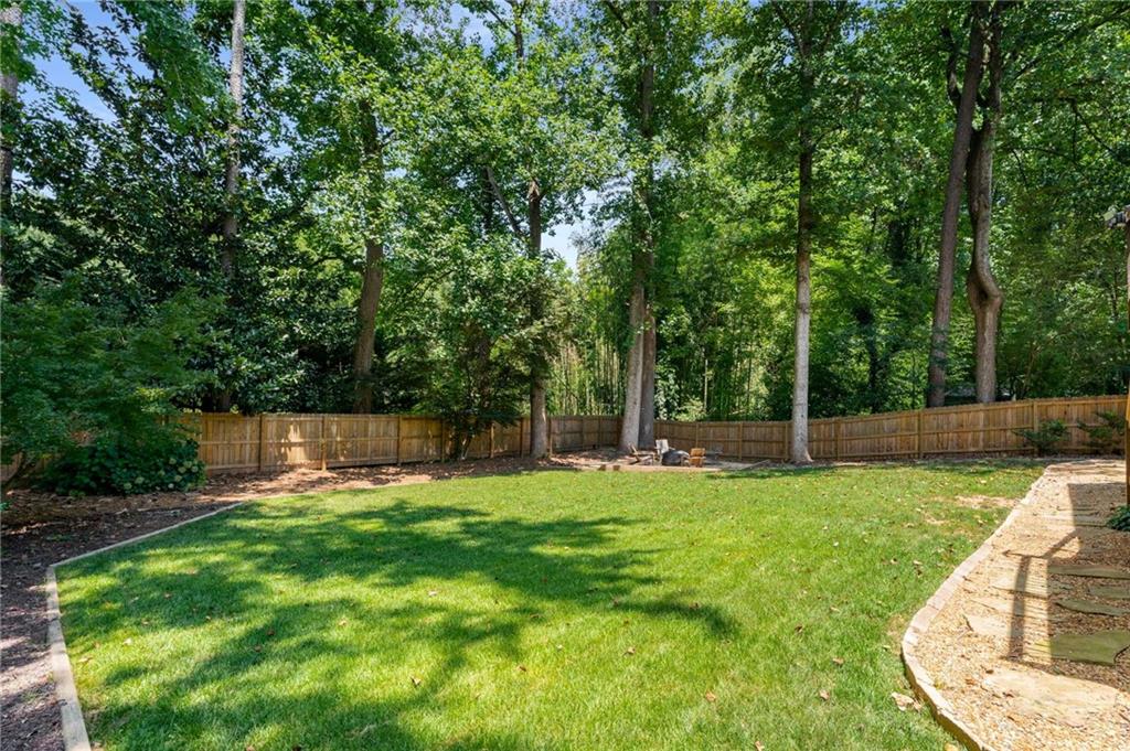 1209 Pinehurst Circle SE