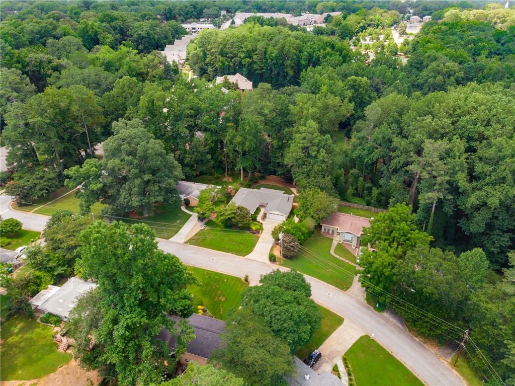 1209 Pinehurst Circle SE