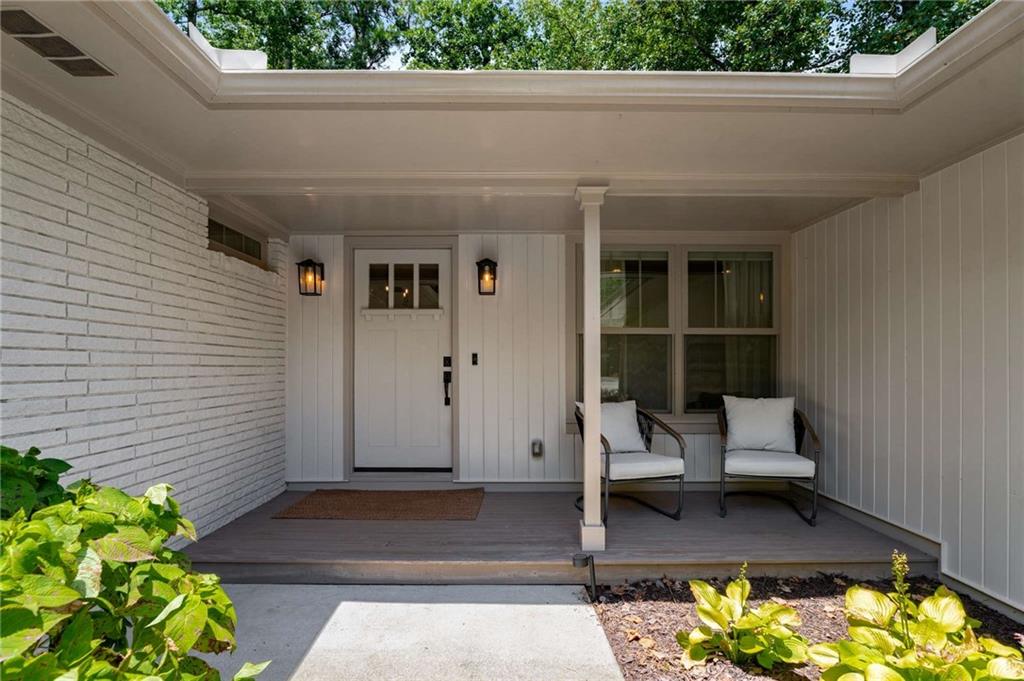 1209 Pinehurst Circle SE