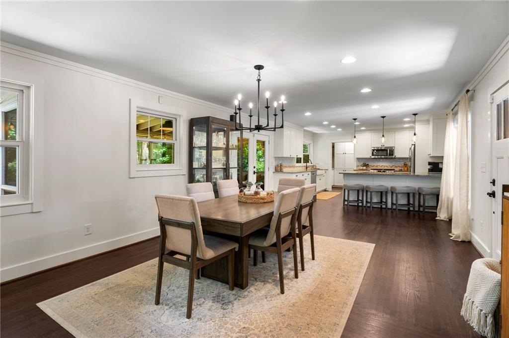 1209 Pinehurst Circle SE