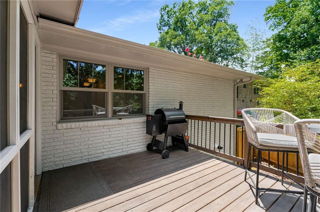 1209 Pinehurst Circle SE