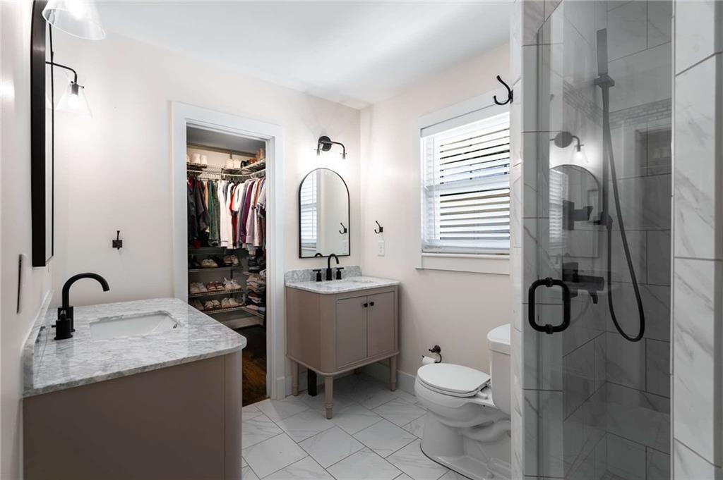 1209 Pinehurst Circle SE