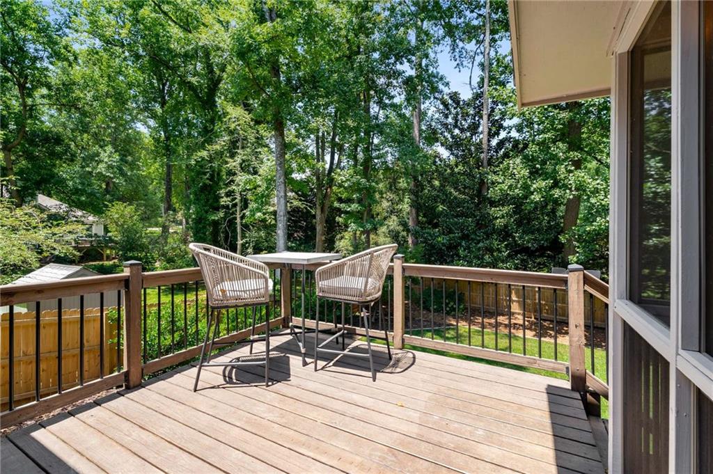 1209 Pinehurst Circle SE