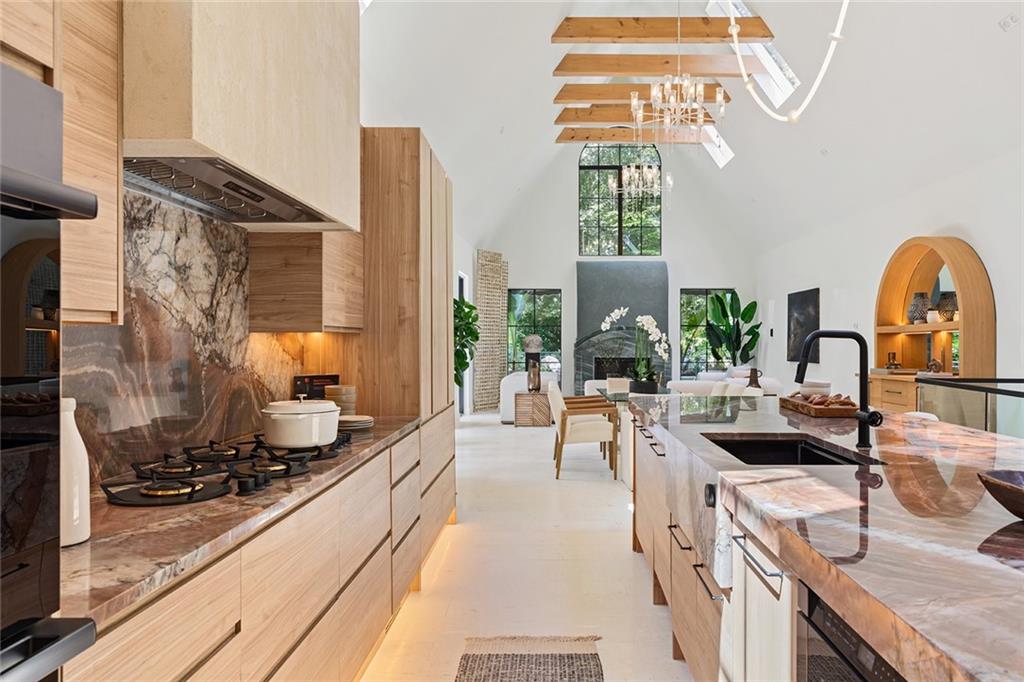 1168 Clifton Road NE