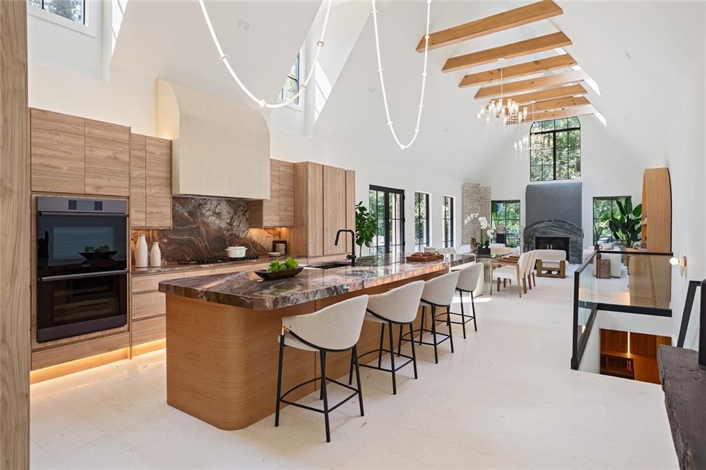 1168 Clifton Road NE