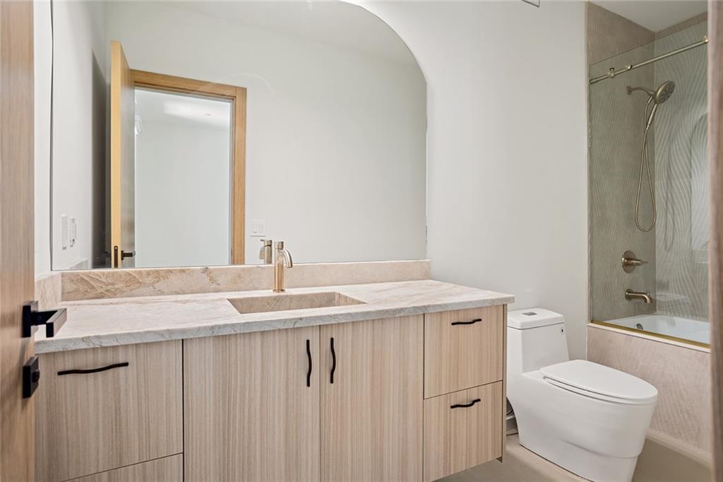 1168 Clifton Road NE