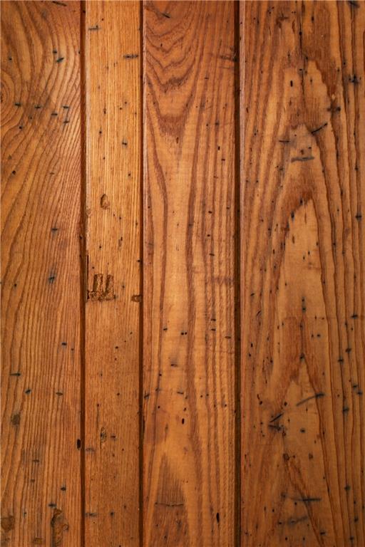 393 The Falls Court NE