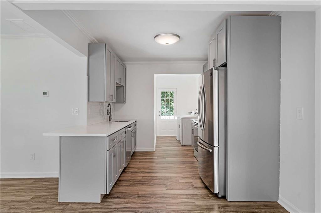 1739 Emerald Avenue SW