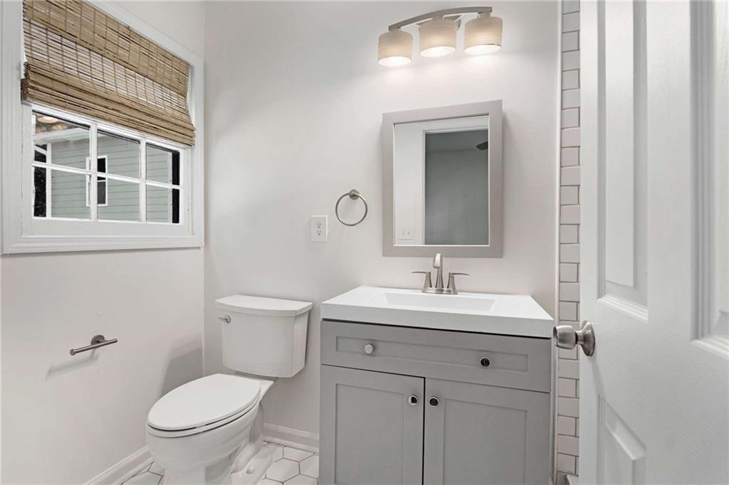 1739 Emerald Avenue SW