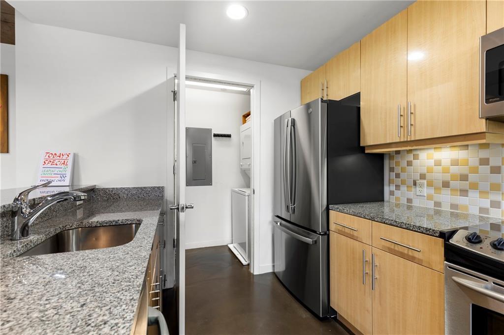 335 W Ponce De Leon Avenue Unit 409