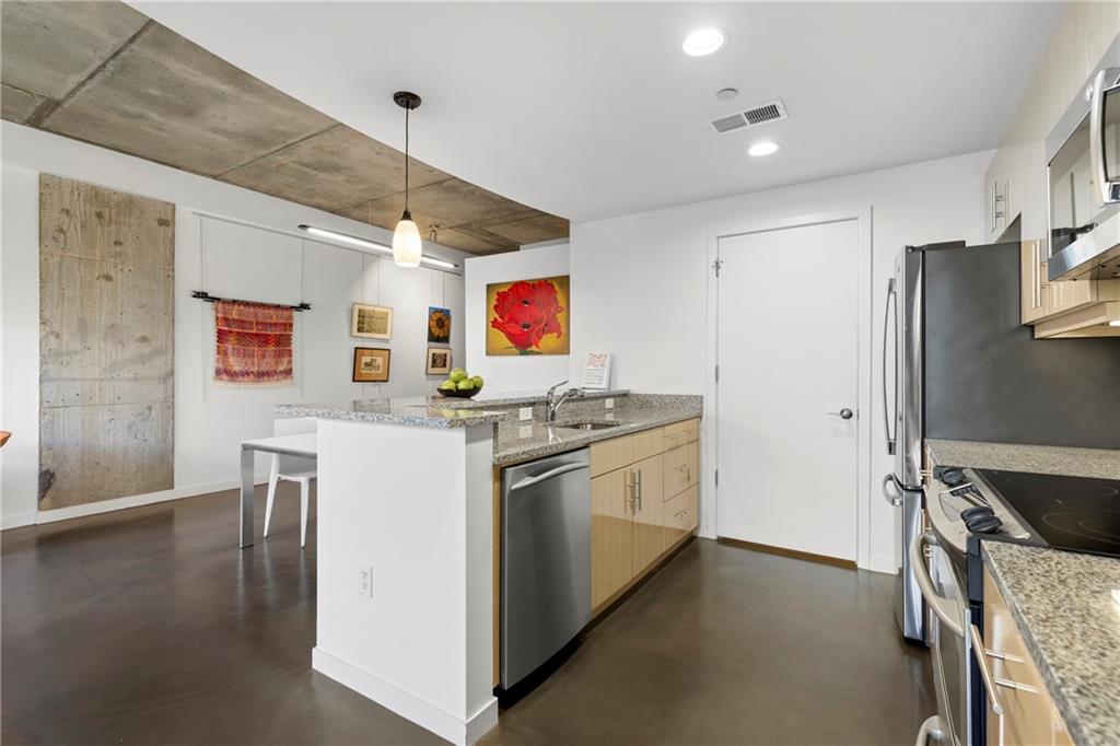 335 W Ponce De Leon Avenue Unit 409