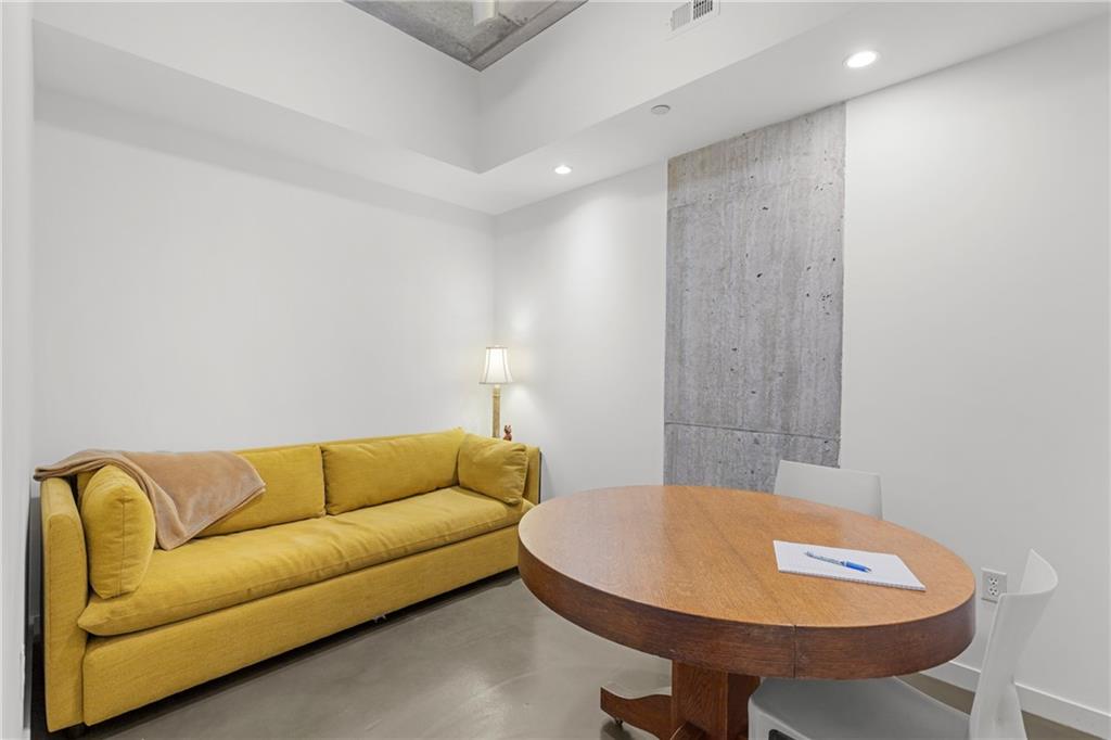 335 W Ponce De Leon Avenue Unit 409