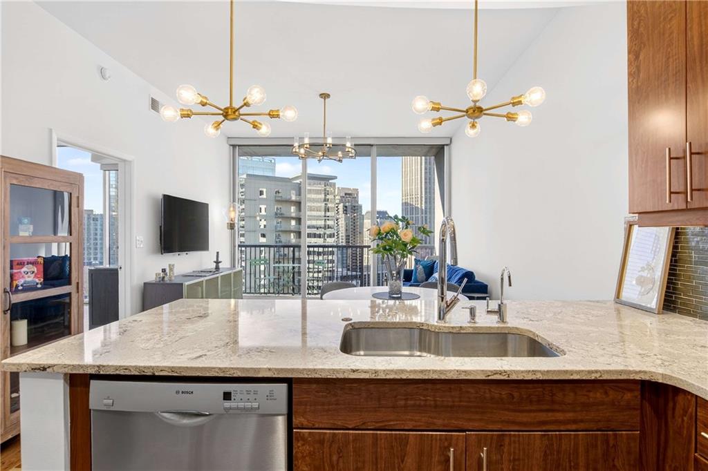 1080 Peachtree Street NE Unit 1916