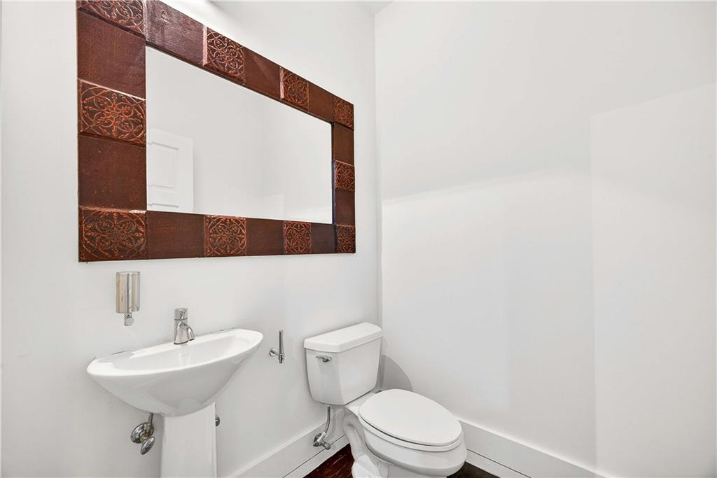 845 Spring Street NW Unit 5