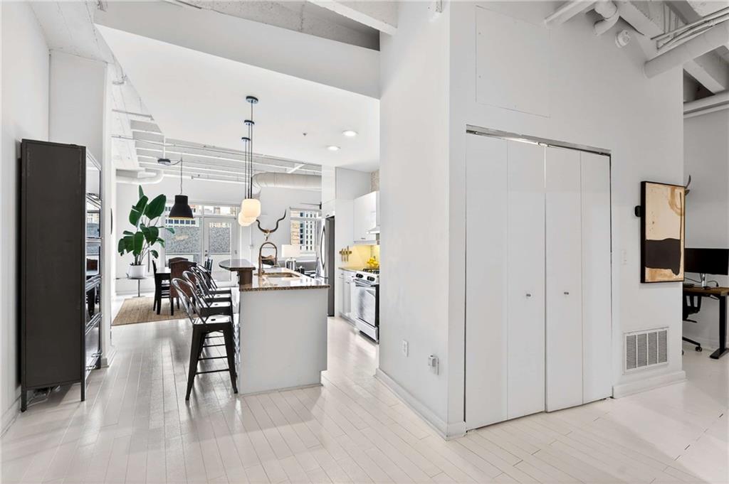 805 Peachtree Street NE Unit 619