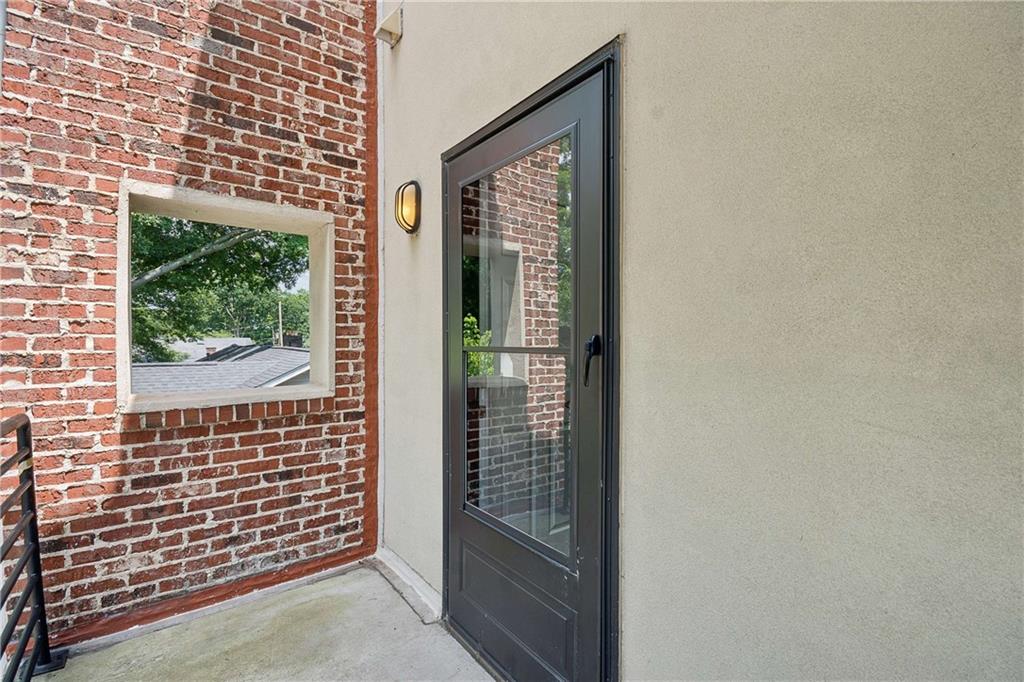 142 Moreland Avenue SE Unit 204