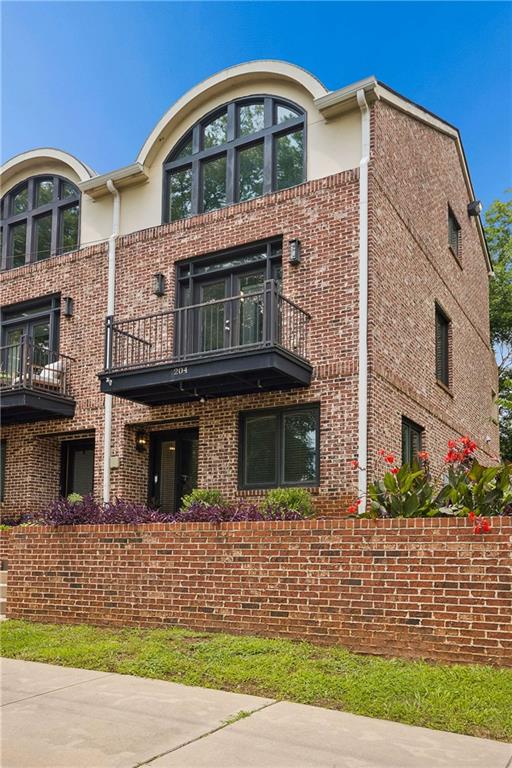 142 Moreland Avenue SE Unit 204