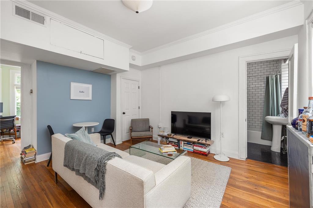 737 Barnett Street NE Unit B6