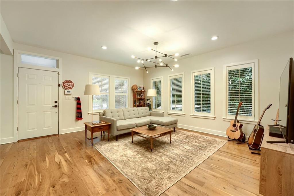 310 Oakdale Road