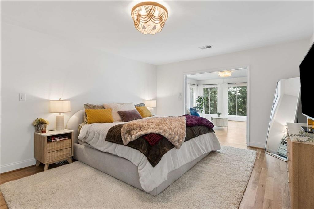 2383 Riverglenn Circle