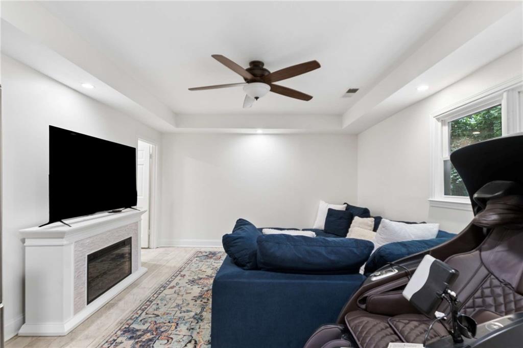 2383 Riverglenn Circle