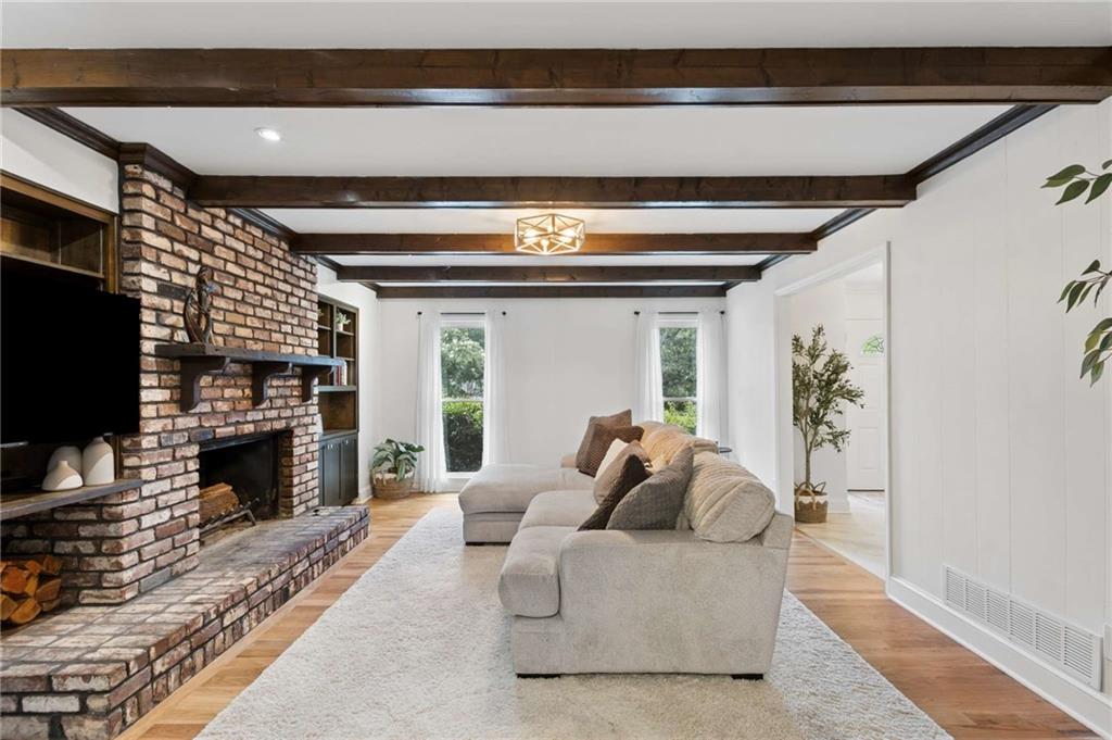 2383 Riverglenn Circle