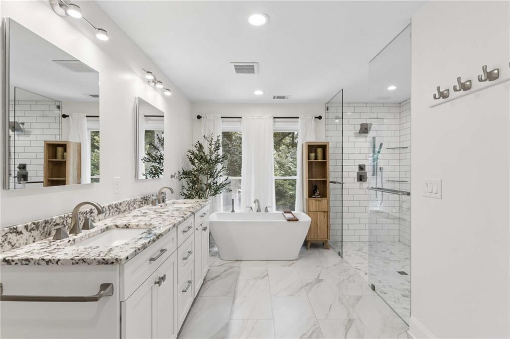 2383 Riverglenn Circle
