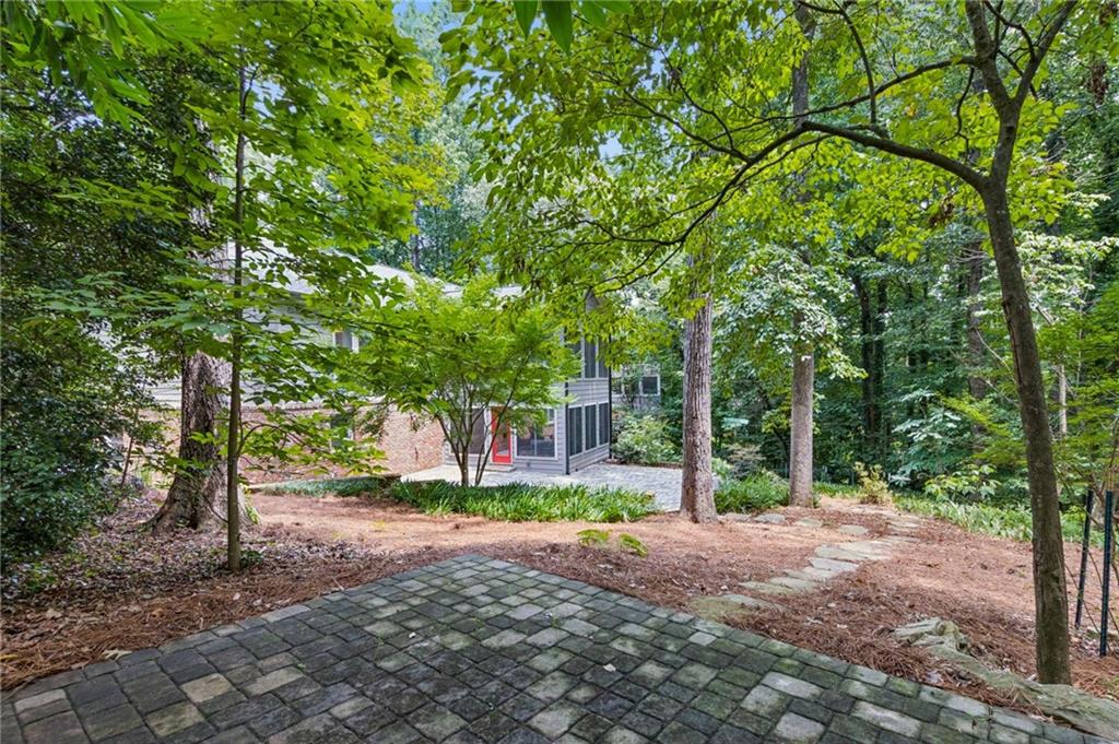 2383 Riverglenn Circle