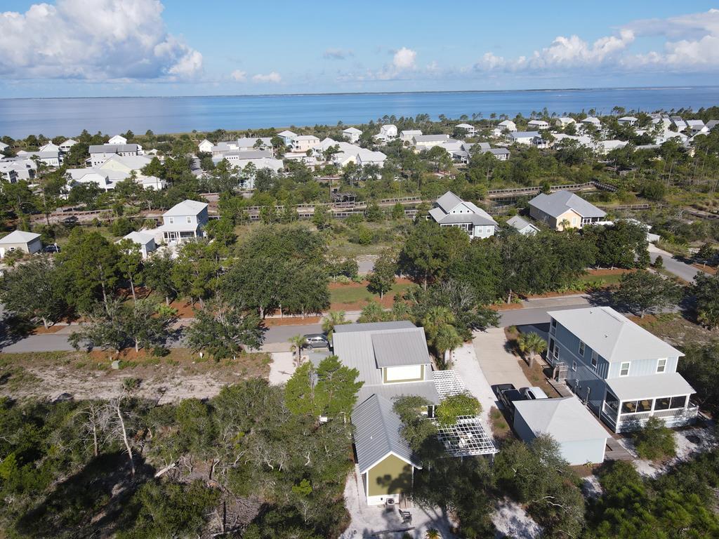 614 Tide Water Dr, Port St. Joe 32456