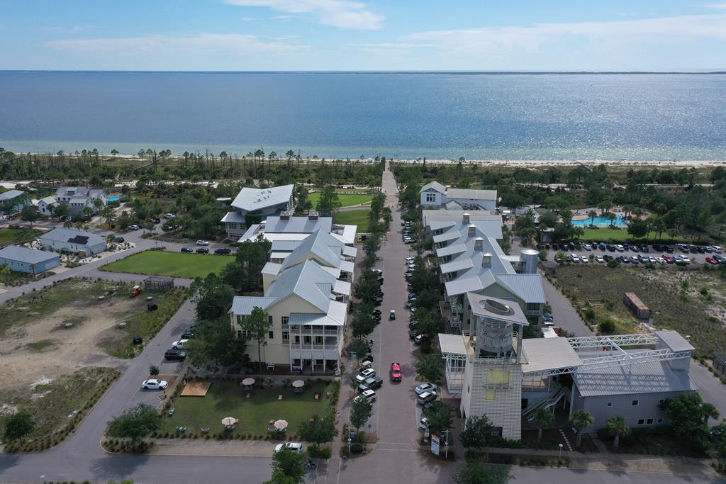 614 Tide Water Dr, Port St. Joe 32456