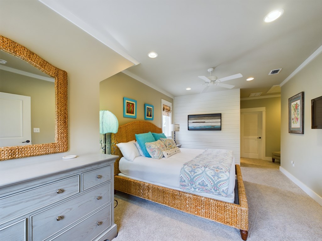 614 Tide Water Dr, Port St. Joe 32456