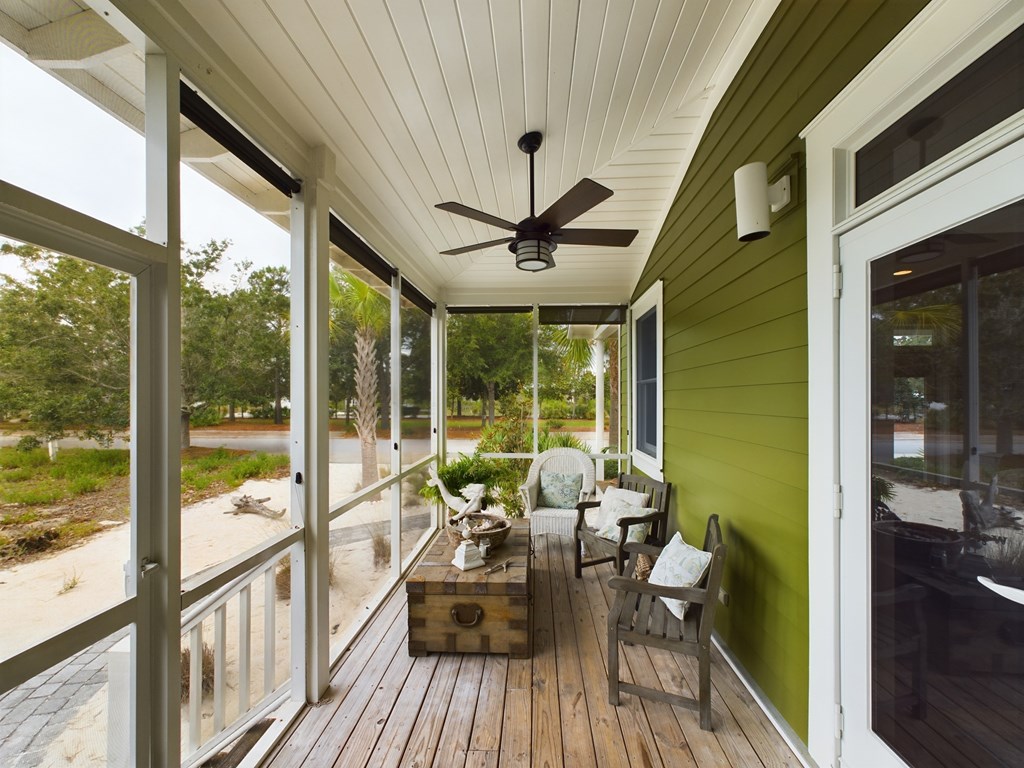 614 Tide Water Dr, Port St. Joe 32456