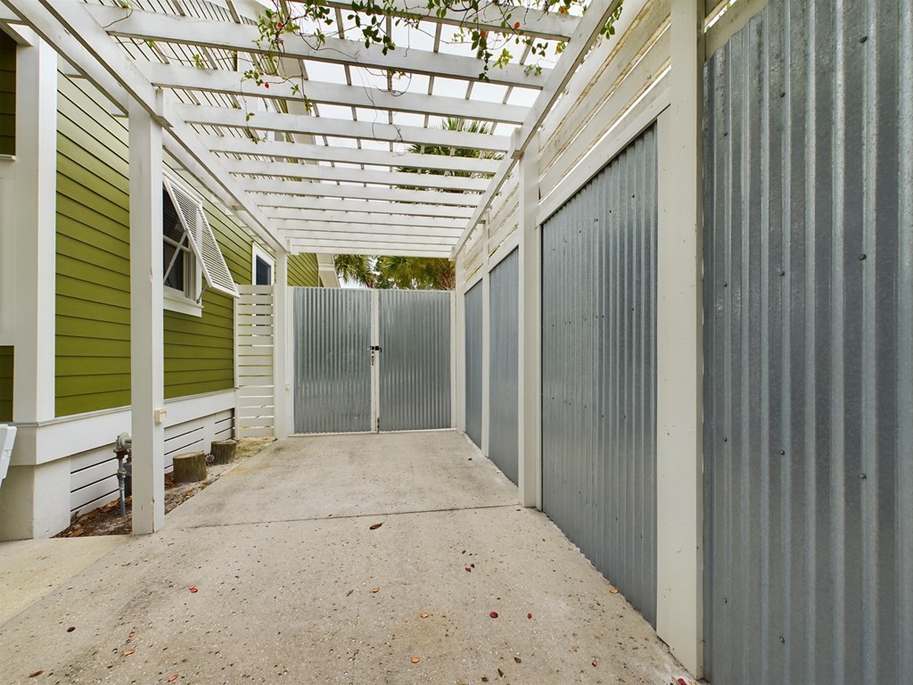 614 Tide Water Dr, Port St. Joe 32456