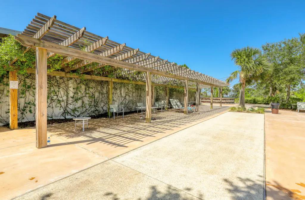 614 Tide Water Dr, Port St. Joe 32456
