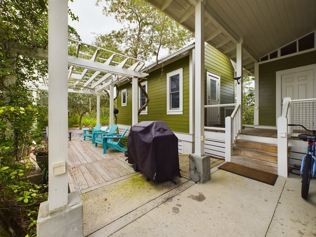 614 Tide Water Dr, Port St. Joe 32456