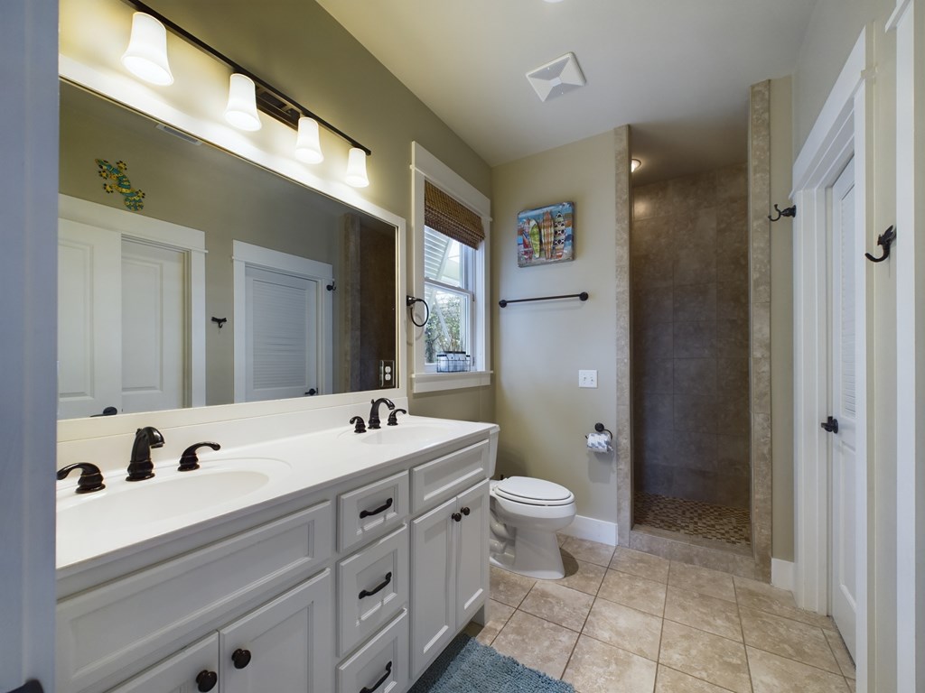 614 Tide Water Dr, Port St. Joe 32456