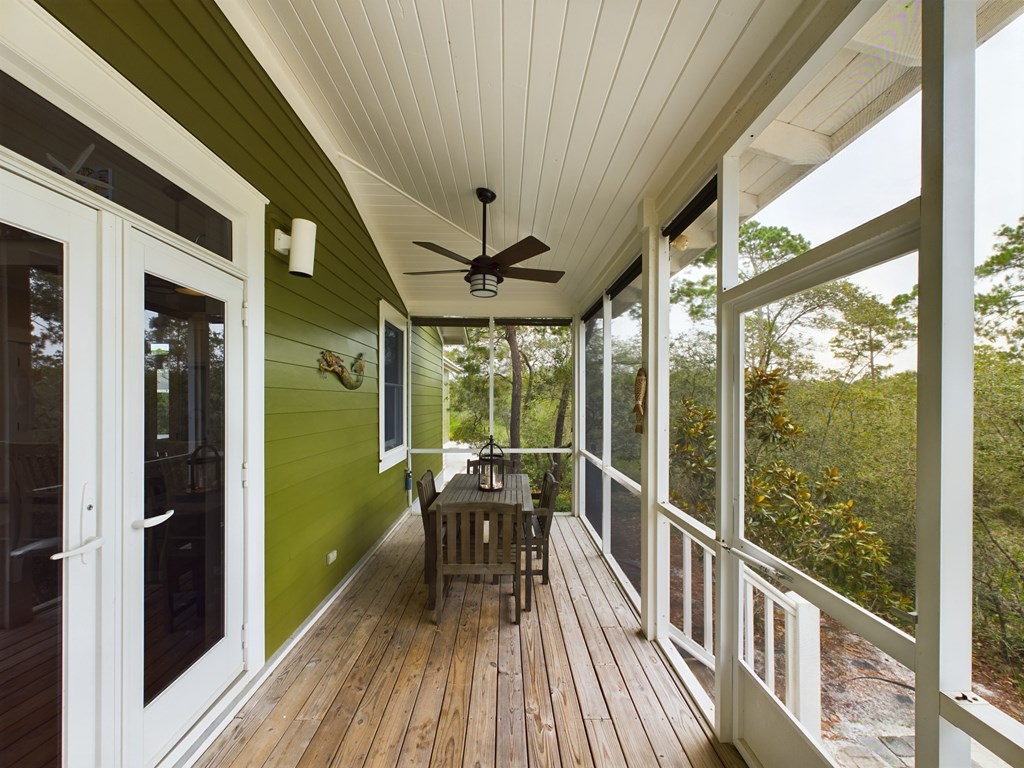 614 Tide Water Dr, Port St. Joe 32456