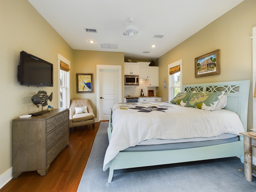 614 Tide Water Dr, Port St. Joe 32456