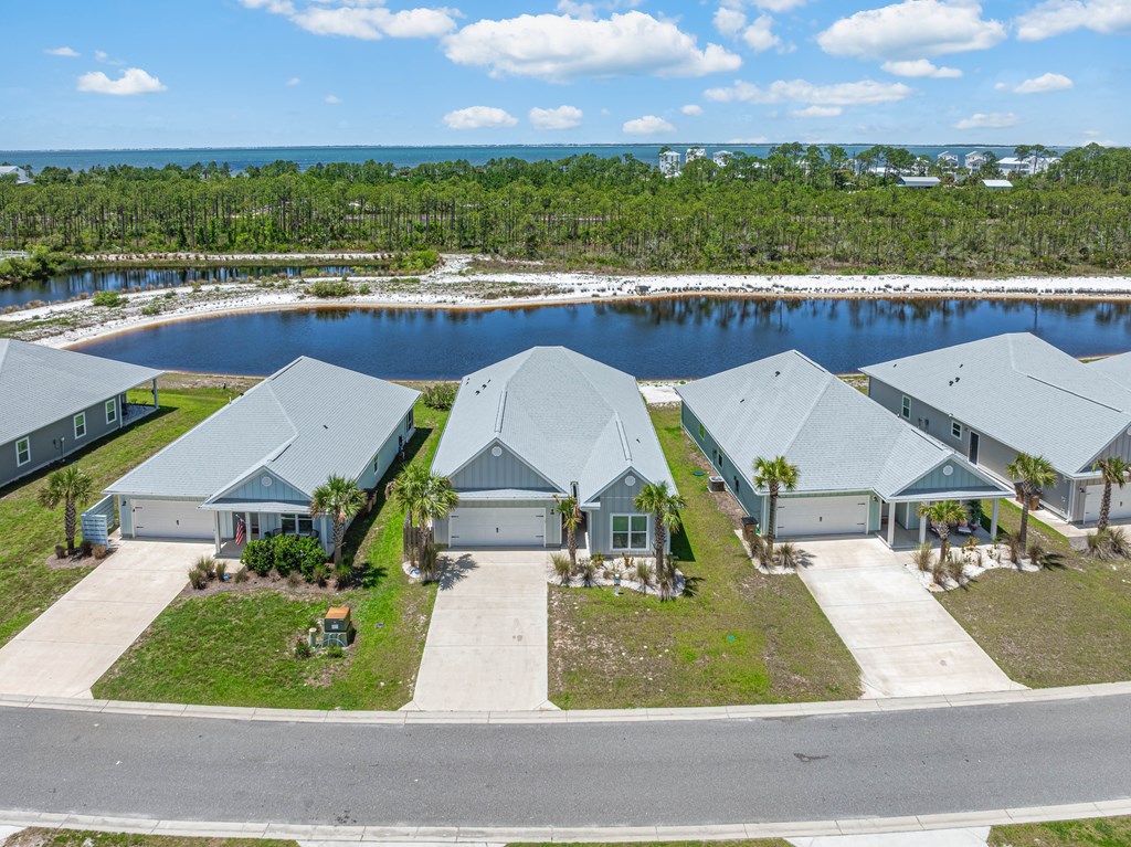 731 Backwater Rd, Port St. Joe 32456
