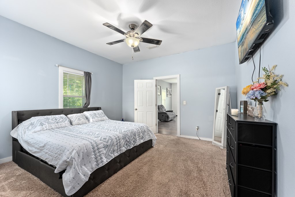 220 West Ave, 32465
