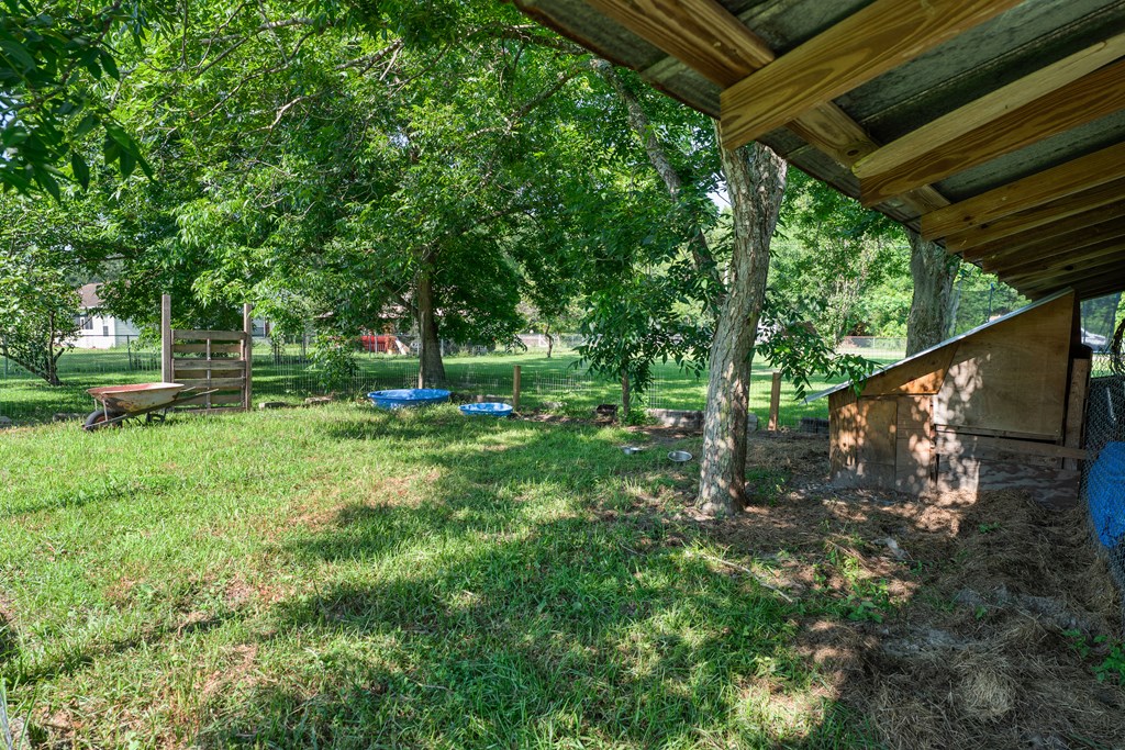 220 West Ave, 32465