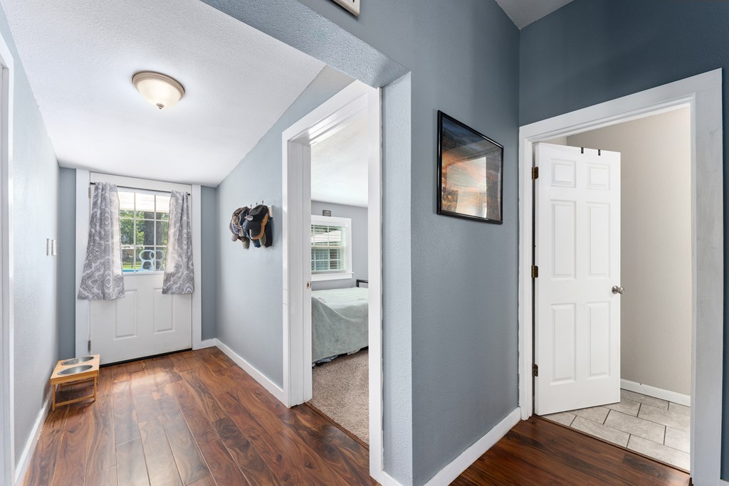 220 West Ave, 32465