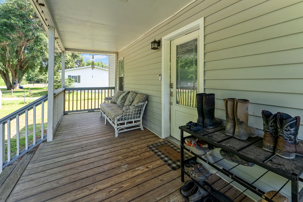 220 West Ave, 32465