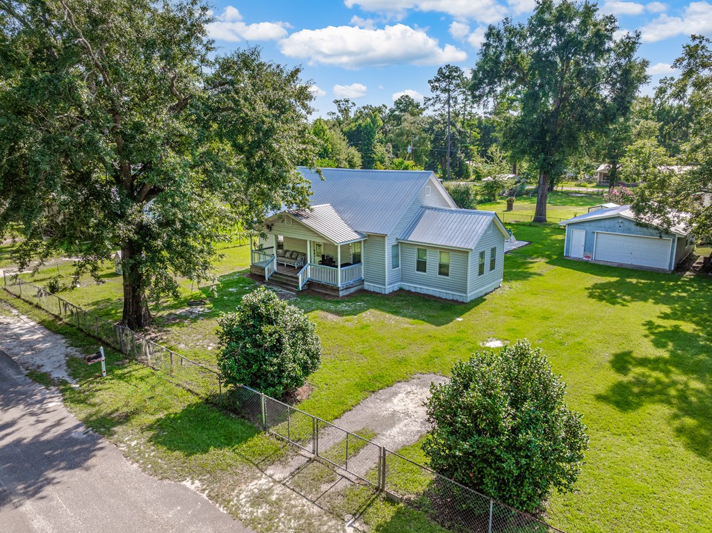 220 West Ave, 32465
