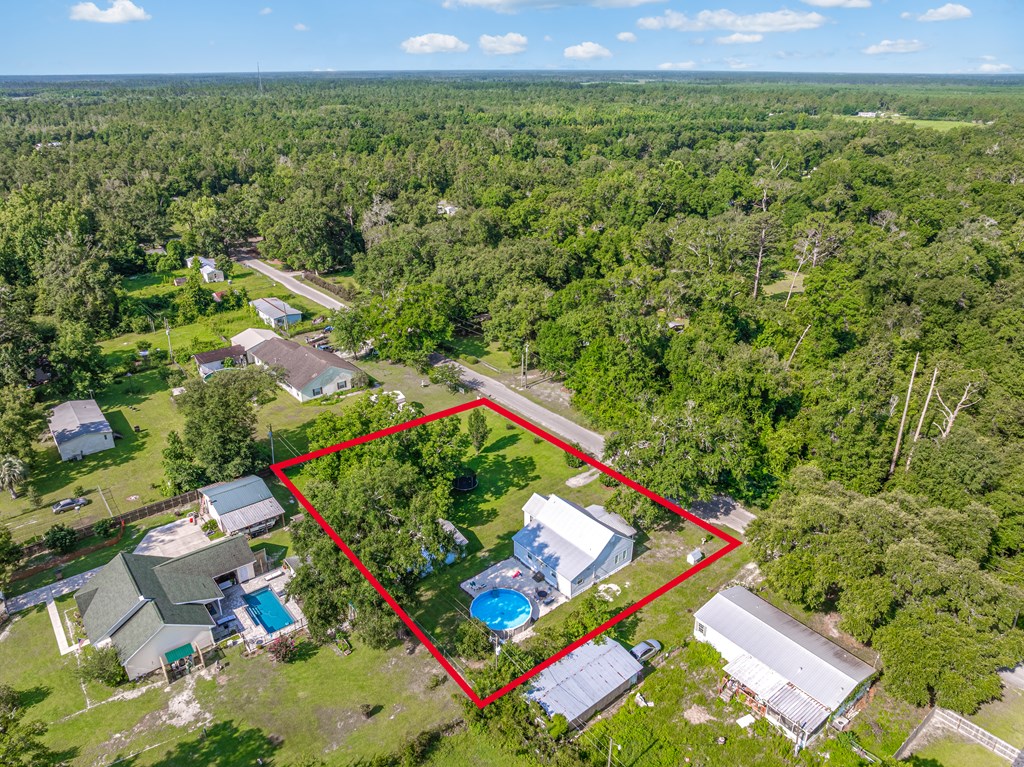 220 West Ave, 32465