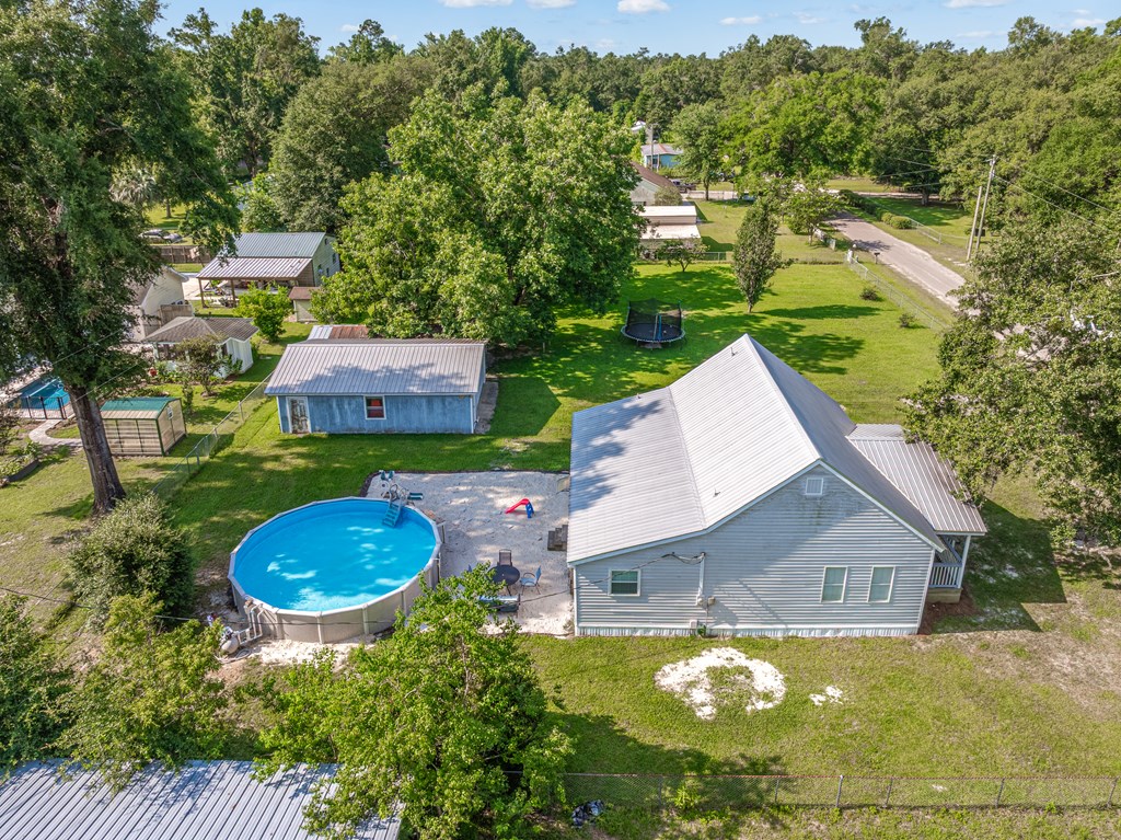 220 West Ave, 32465