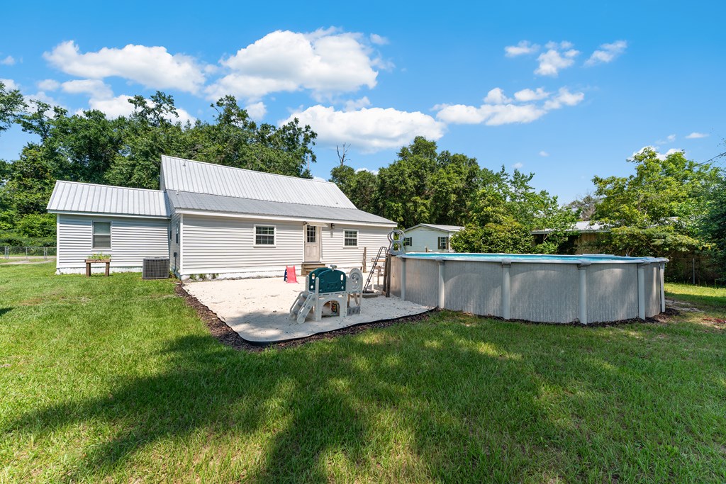 220 West Ave, 32465