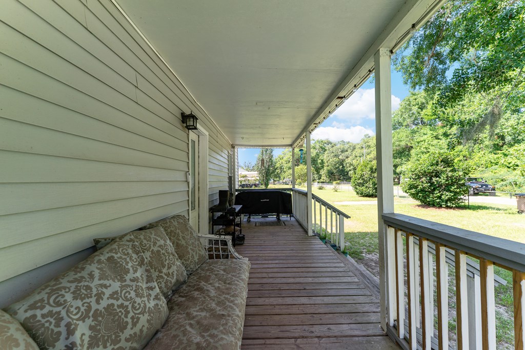 220 West Ave, 32465