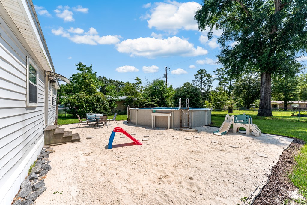 220 West Ave, 32465