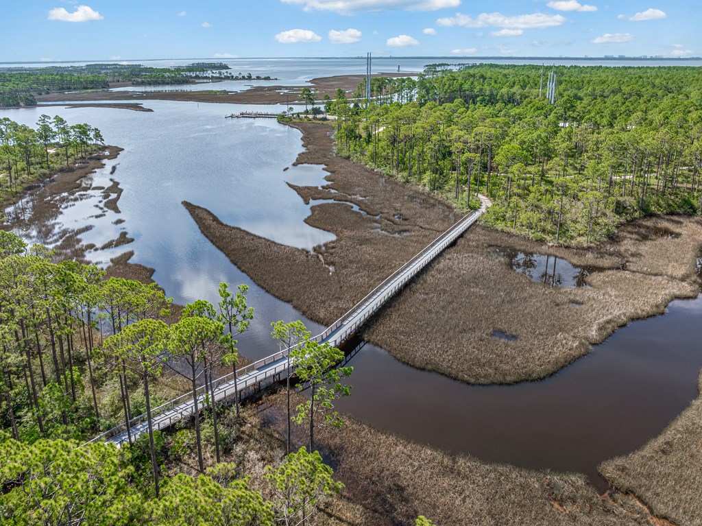 8405 Deepwater Creek Ln, 32413